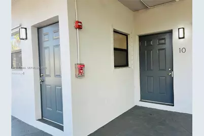 [Address not provided], North Miami, FL 33161 - Photo 13