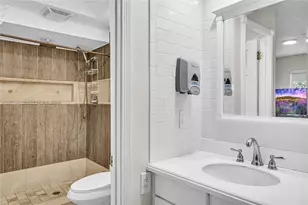 1600 NW 120th Ave, Pembroke Pines, FL 33026 - Photo 27