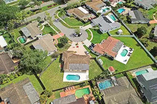 1600 NW 120th Ave, Pembroke Pines, FL 33026 - Photo 41