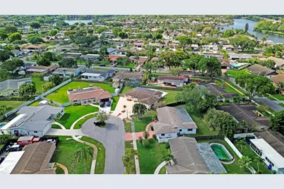 1600 NW 120th Ave, Pembroke Pines, FL 33026 - Photo 43