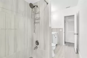 1600 NW 120th Ave, Pembroke Pines, FL 33026 - Photo 25