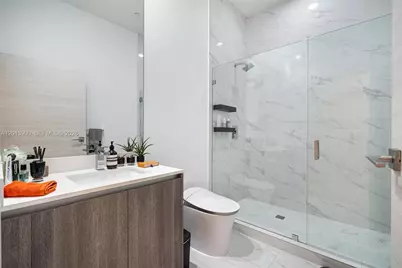 801 S Miami Ave #5702, Miami, FL 33130 - Photo 29