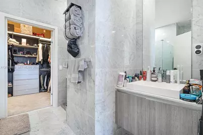 801 S Miami Ave #5702, Miami, FL 33130 - Photo 19
