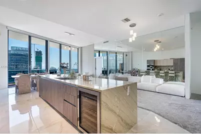 801 S Miami Ave #5702, Miami, FL 33130 - Photo 9