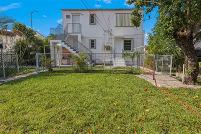 351 E 14th St, Hialeah, FL 33010 - Photo 5