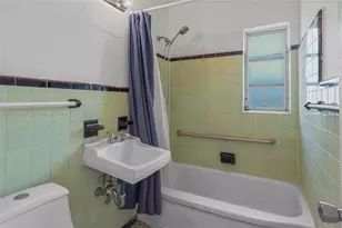 351 E 14th St, Hialeah, FL 33010 - Photo 23