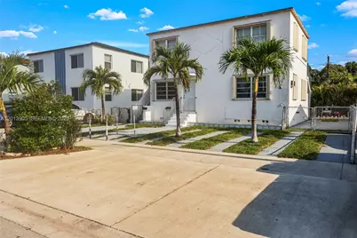 351 E 14th St, Hialeah, FL 33010 - Photo 1