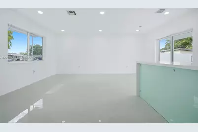 321 N 69th Ave, Hollywood, FL 33024 - Photo 17