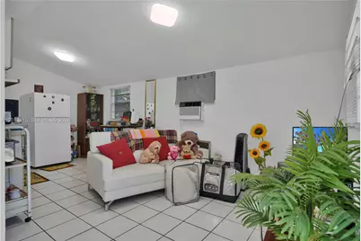201 NW 25th Ave, Miami, FL 33125 - Photo 25