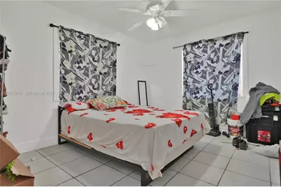201 NW 25th Ave, Miami, FL 33125 - Photo 21