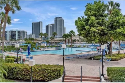 2500 Parkview Dr #2114, Hallandale Beach, FL 33009 - Photo 23