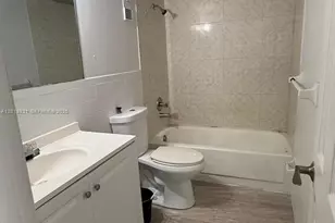6940 Miami Gardens Dr, Hialeah, FL 33015 - Photo 11