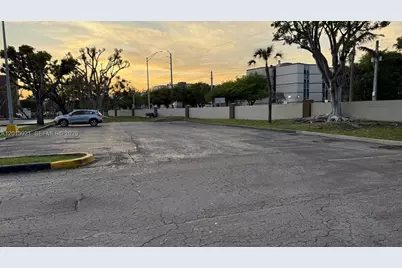 6940 Miami Gardens Dr #1-320, Hialeah, FL 33015 - Photo 19