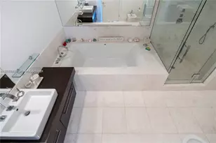 [Address not provided], Sunny Isles Beach, FL 33160 - Photo 15
