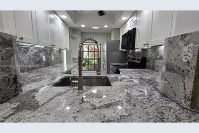 1929 SW 15th St #41, Deerfield Beach, FL 33442 - Photo 9