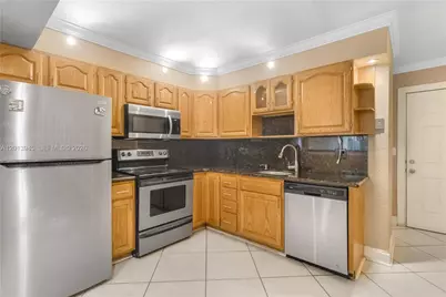 [Address not provided], Palmetto Bay, FL 33157 - Photo 9