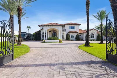 9861 NW 135th St, Hialeah Gardens, FL 33018 - Photo 3
