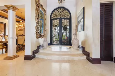 9861 NW 135th St, Hialeah Gardens, FL 33018 - Photo 13