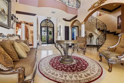 9861 NW 135th St, Hialeah Gardens, FL 33018 - Photo 9