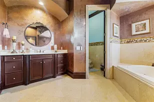 9861 NW 135th St, Hialeah Gardens, FL 33018 - Photo 39