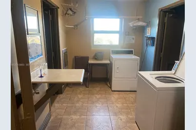 9370 Sunrise Lakes Blvd #209, Sunrise, FL 33322 - Photo 23