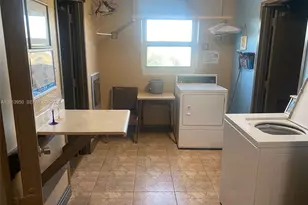 9370 Sunrise Lakes Blvd, Sunrise, FL 33322 - Photo 23