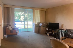 9370 Sunrise Lakes Blvd, Sunrise, FL 33322 - Photo 5