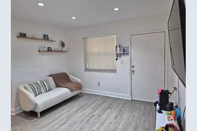 1975 NE 135th St #2H, North Miami, FL 33181 - Photo 3