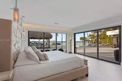 7972 Biscayne Point Cir, Miami Beach, FL 33141 - Photo 19