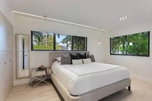 7972 Biscayne Point Cir, Miami Beach, FL 33141 - Photo 17