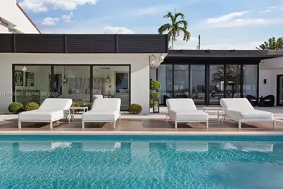 7972 Biscayne Point Cir, Miami Beach, FL 33141 - Photo 25