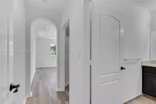 14044 SW 273rd Ln, Homestead, FL 33032 - Photo 17