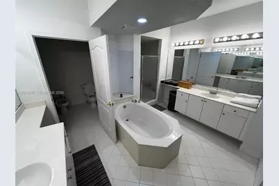 10710 NW 66th St #505, Doral, FL 33178 - Photo 17