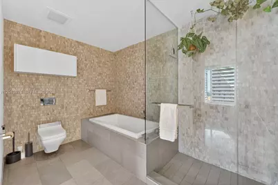 88 SW 7th St #1012, Miami, FL 33130 - Photo 11