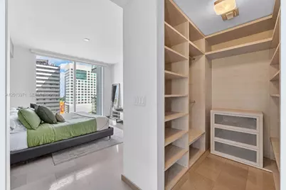88 SW 7th St #1012, Miami, FL 33130 - Photo 13