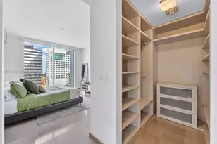 88 SW 7th St, Miami, FL 33130 - Photo 13