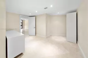 1121 Crandon Blvd, Key Biscayne, FL 33149 - Photo 25