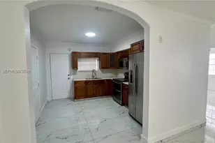 2731 NW 100th St, Miami, FL 33147 - Photo 3