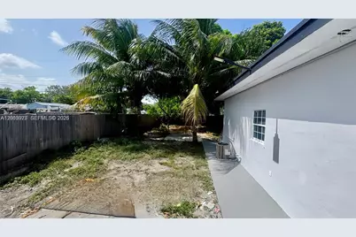 2731 NW 100th St #A, Miami, FL 33147 - Photo 11