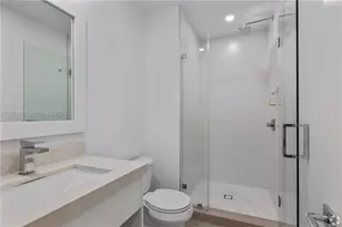 434 SW 10th St, Miami, FL 33130 - Photo 9