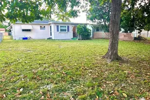371 SW 67th Terrace, Pembroke Pines, FL 33023 - Photo 17