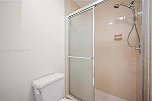 2347 SW 15th St, Deerfield Beach, FL 33442 - Photo 17