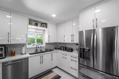 12425 SW 91st Ave, Miami, FL 33176 - Photo 13
