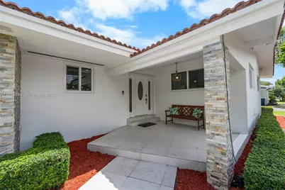 12425 SW 91st Ave, Miami, FL 33176 - Photo 5