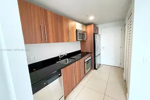 300 S Biscayne Blvd, Miami, FL 33131 - Photo 5