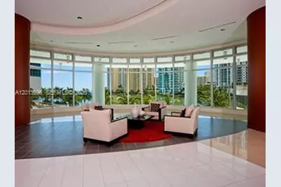 300 S Biscayne Blvd #L-830, Miami, FL 33131 - Photo 21
