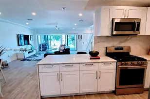 7406 Gary Ave, Miami Beach, FL 33141 - Photo 9