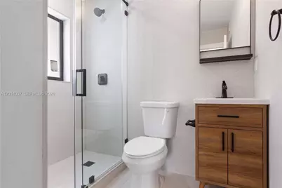 1910 NW 134th St, Miami, FL 33167 - Photo 11