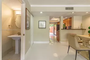 10122 SW 77th Ct, Miami, FL 33156 - Photo 11