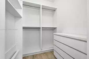 55 SW 9th St, Miami, FL 33130 - Photo 21